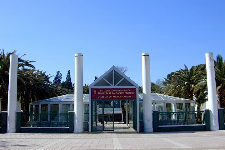 İzmir Tarih ve Sanat Müzesi